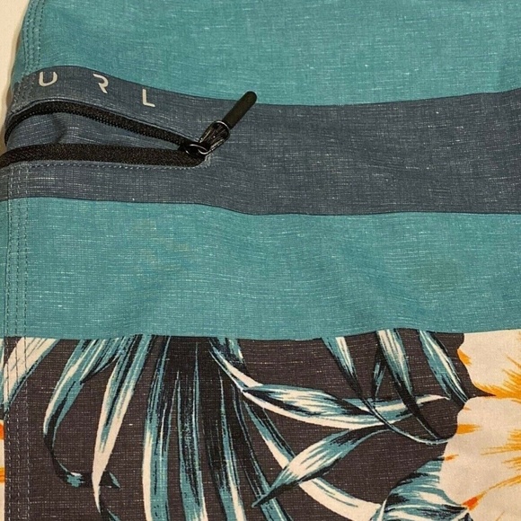 Rip Curl Mirage The Ultimate Board Shorts Floral Hawaiian Summer Size 27 - Picture 4 of 8